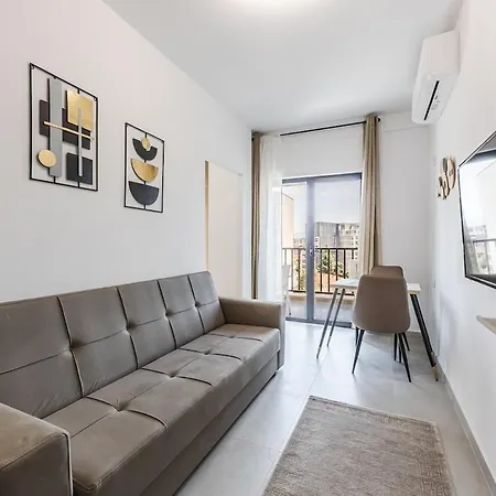 Apartman With Free Parking Tirana